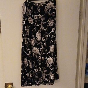 Wild Fable Black and White Floral Maxi Skirt